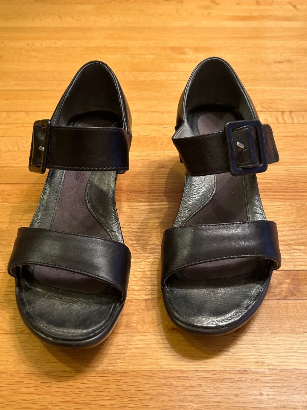 Women’s sandals